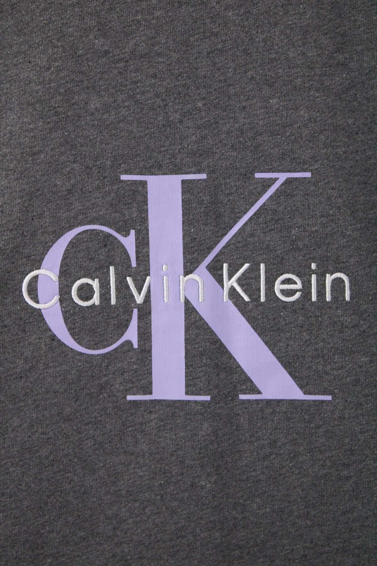 CALVIN KLEIN HERO MONOLOGO TEE S en color GRIS (3)