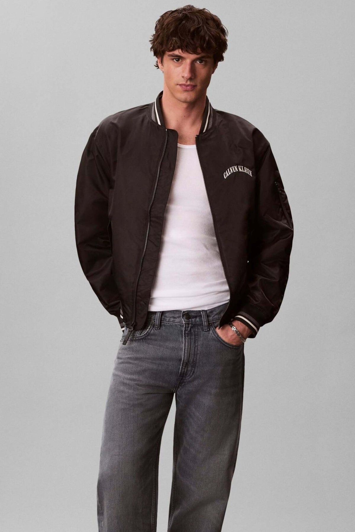 CALVIN KLEIN JEANS LVRFG en color NEGRO (1)