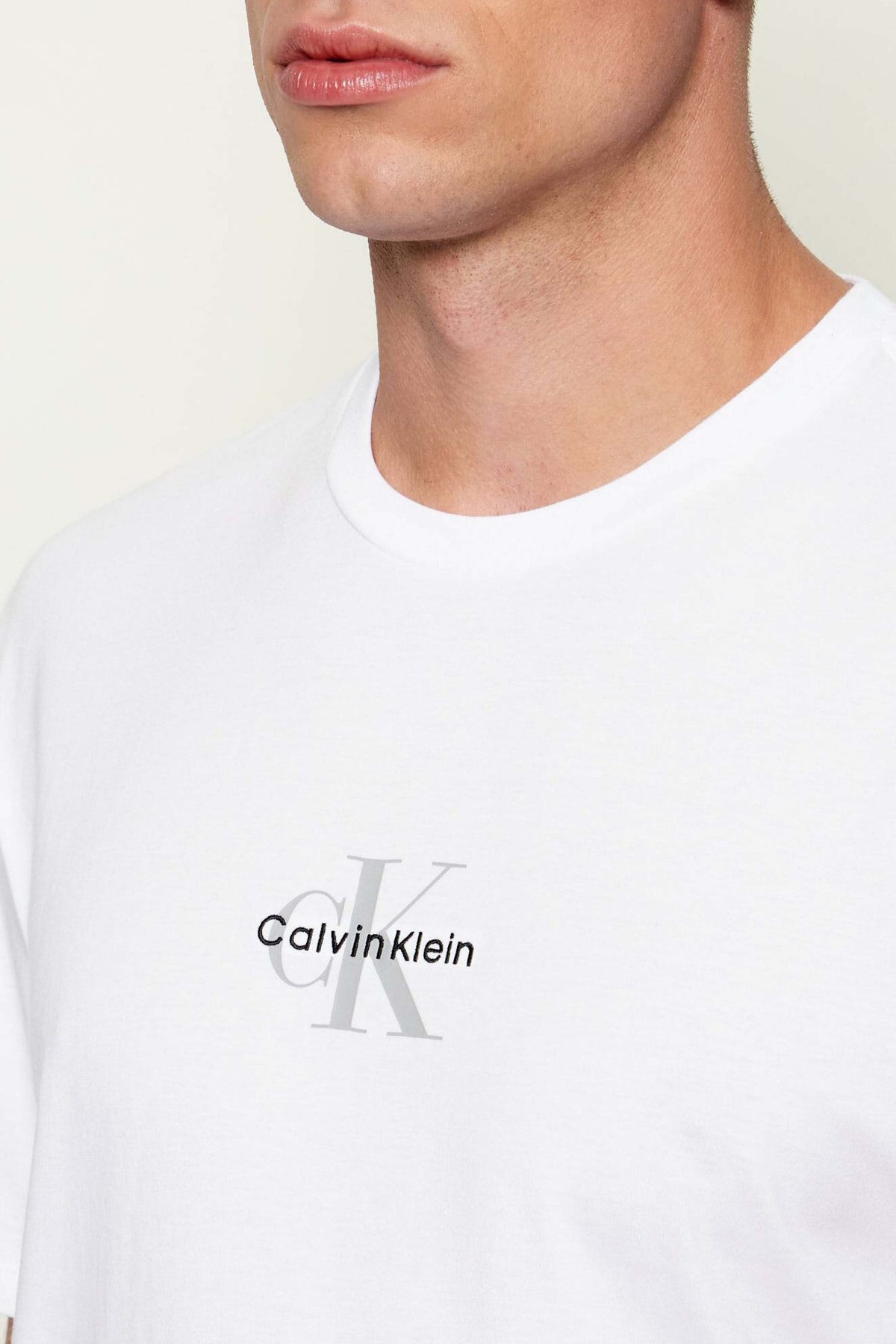 CALVIN KLEIN JEANS LVRBG SS S en color BLANCO (3)