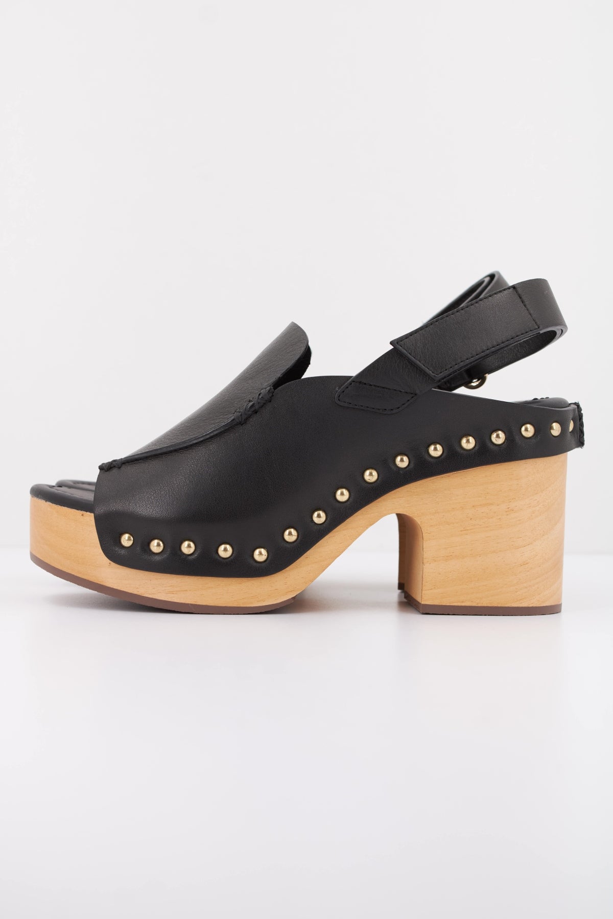 CLAIRE CHARLOTTE MARTACC en color NEGRO (1)