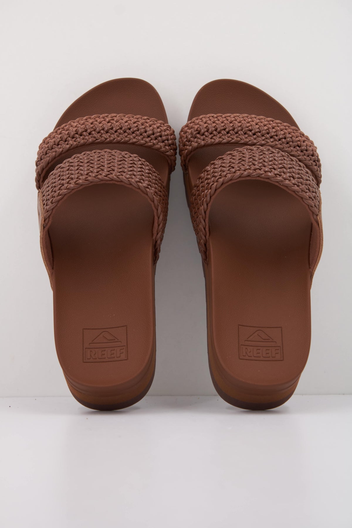 REEF CUSHION VISTA HI en color MARRON (3)