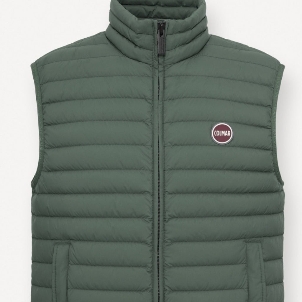 COLMAR C QUILTED VEST NATURAL DOWN en color VERDE (5)