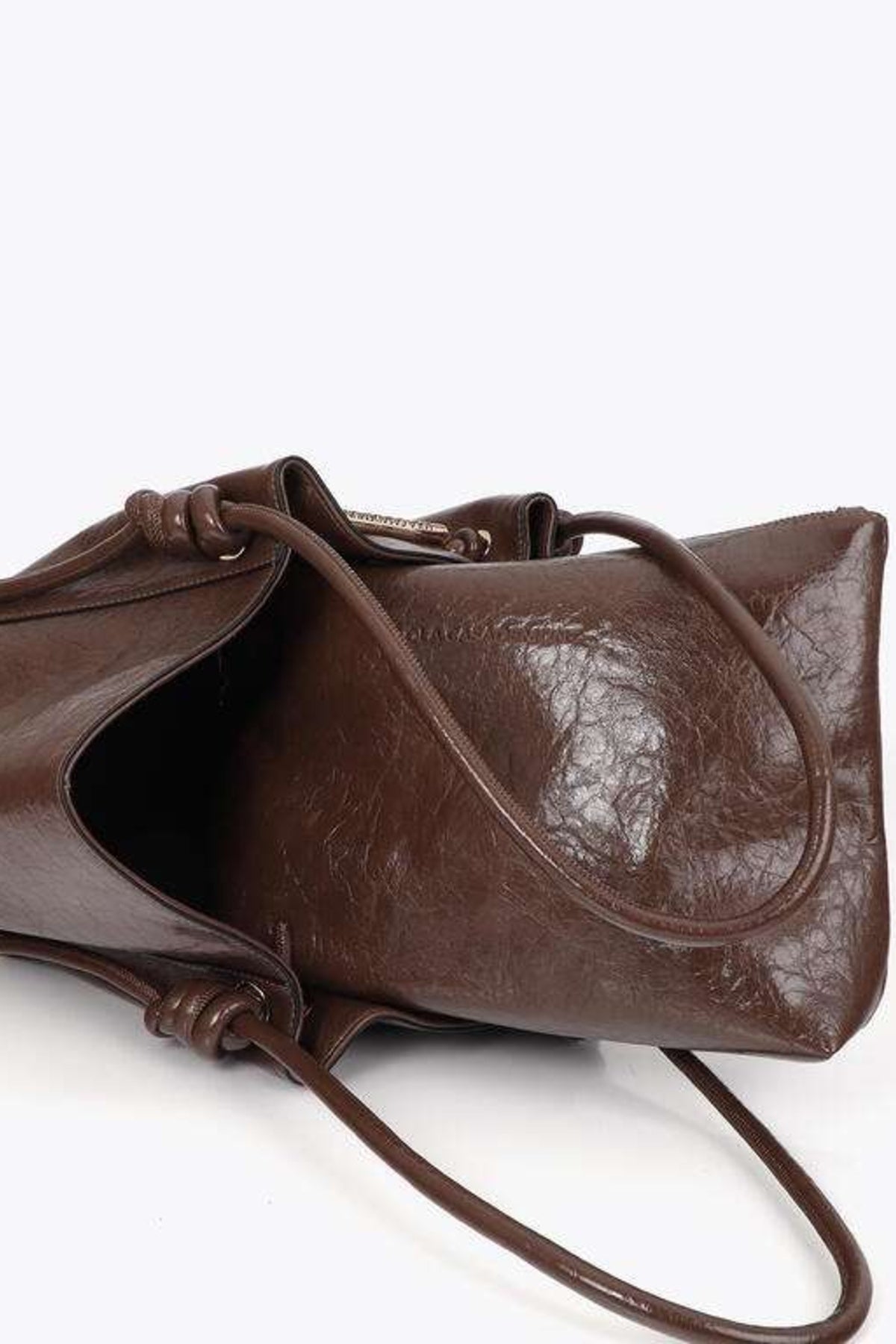 LOLA CASADEMUNT SHOPPER WITH METAL TUBE DETAIL WITH DIE- en color MARRON (5)