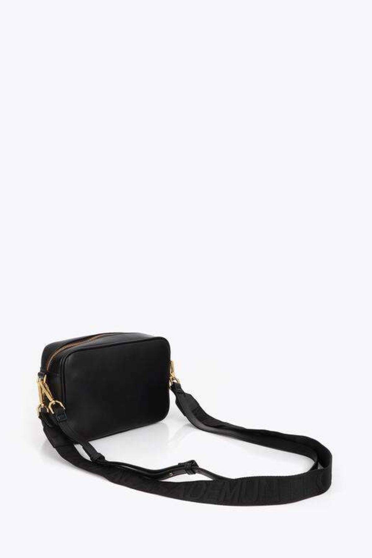LOLA CASADEMUNT BASIC SHOULDER BAG en color NEGRO (2)