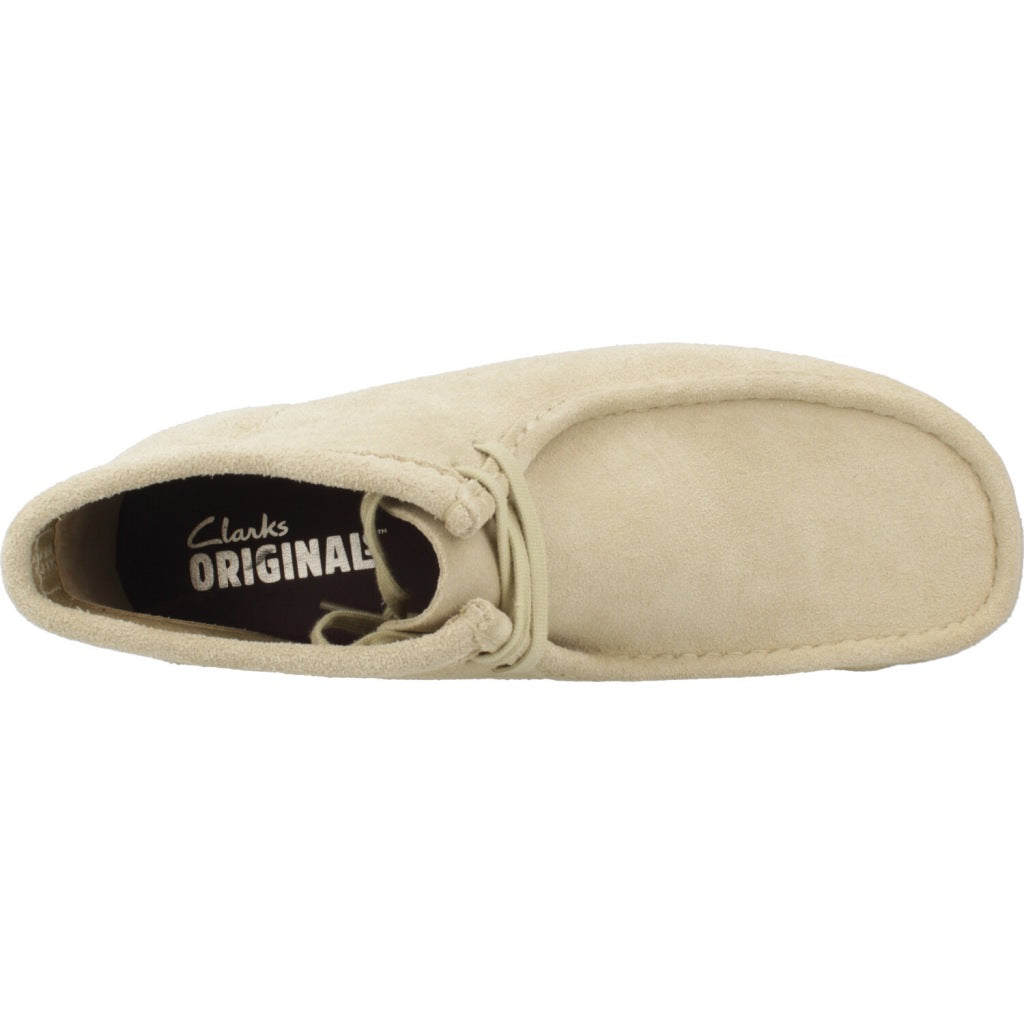 CLARKS ORIGINALS WALLABEE BOOT en color BEIS (7)