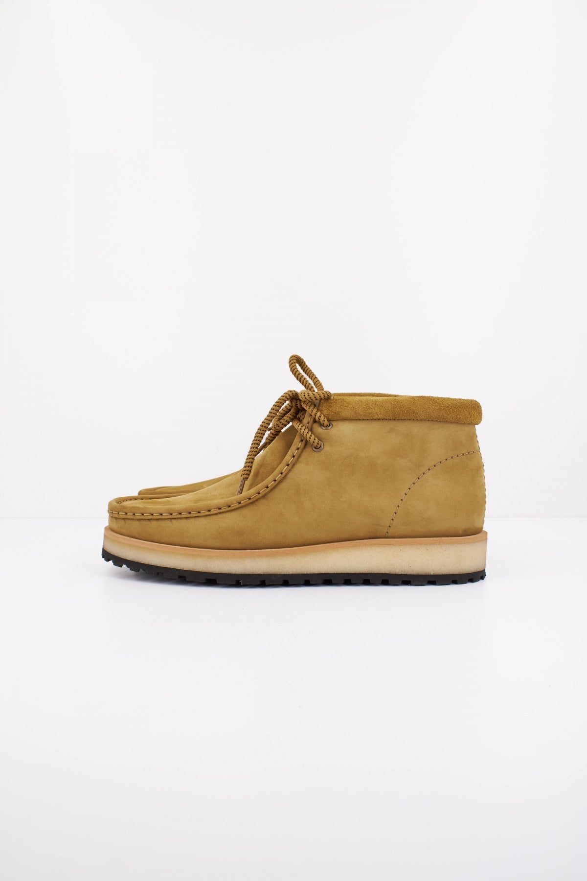 CLARKS ORIGINALS WALLABEE SCOUT en color MARRON CLARO (1)