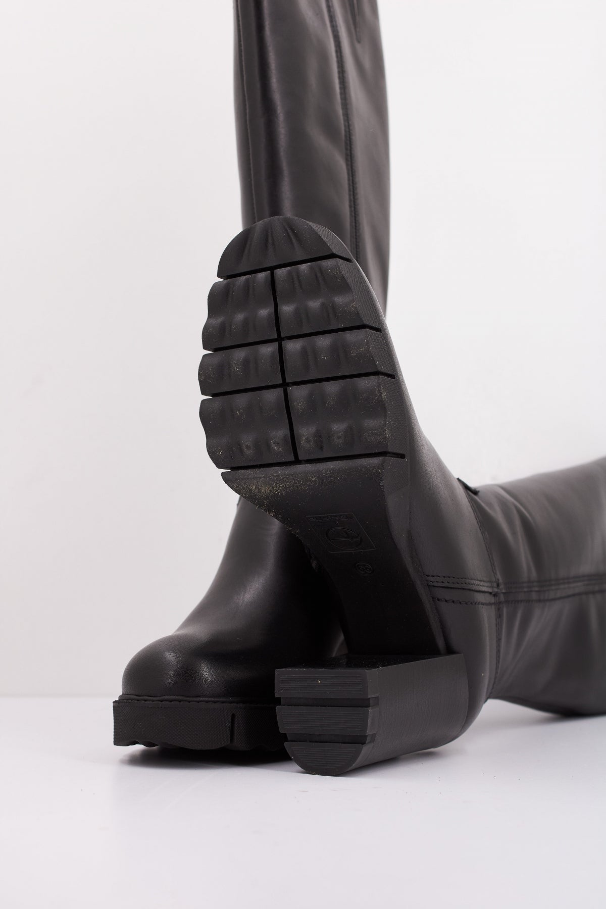 TAMARIS   en color NEGRO  (5)