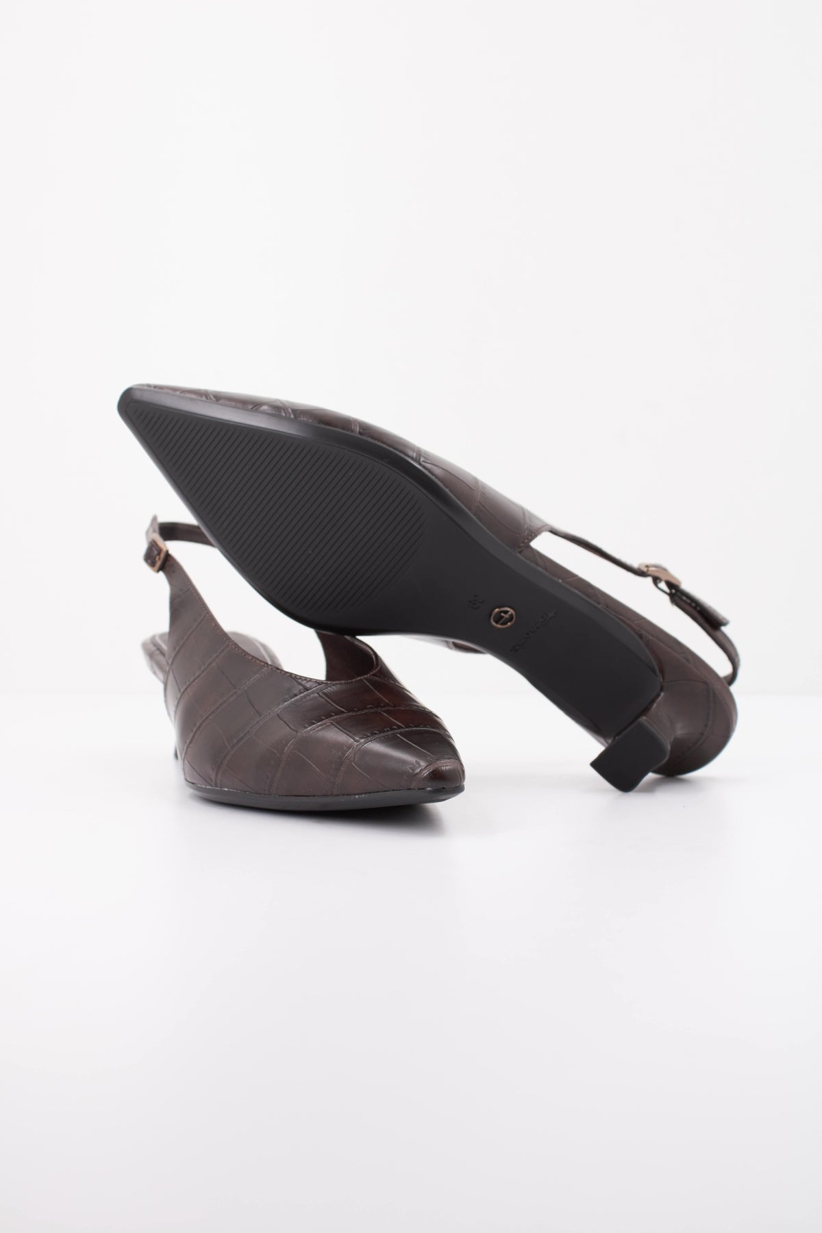 TAMARIS ZAPATO TACON en color MARRON (5)