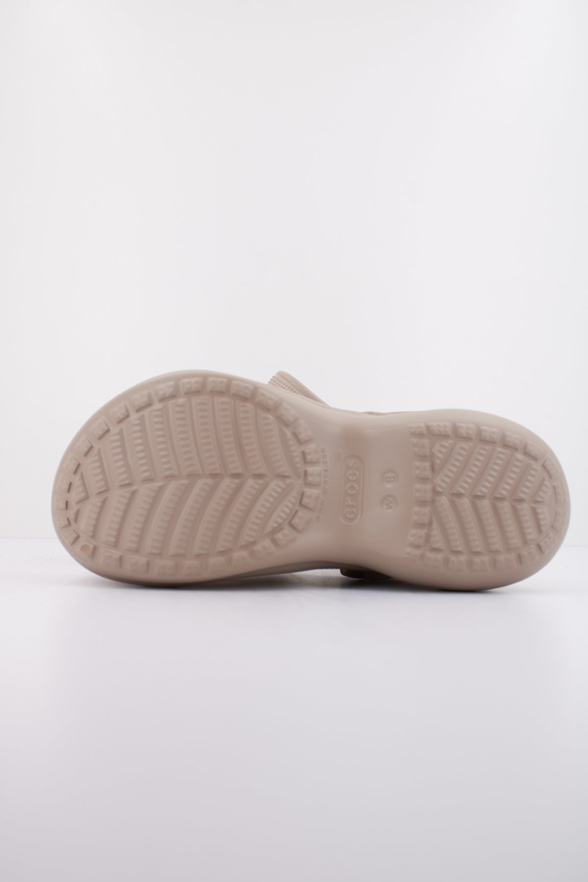CROCS CLASSIC BAE CLOG en color MARRON CLARO (5)