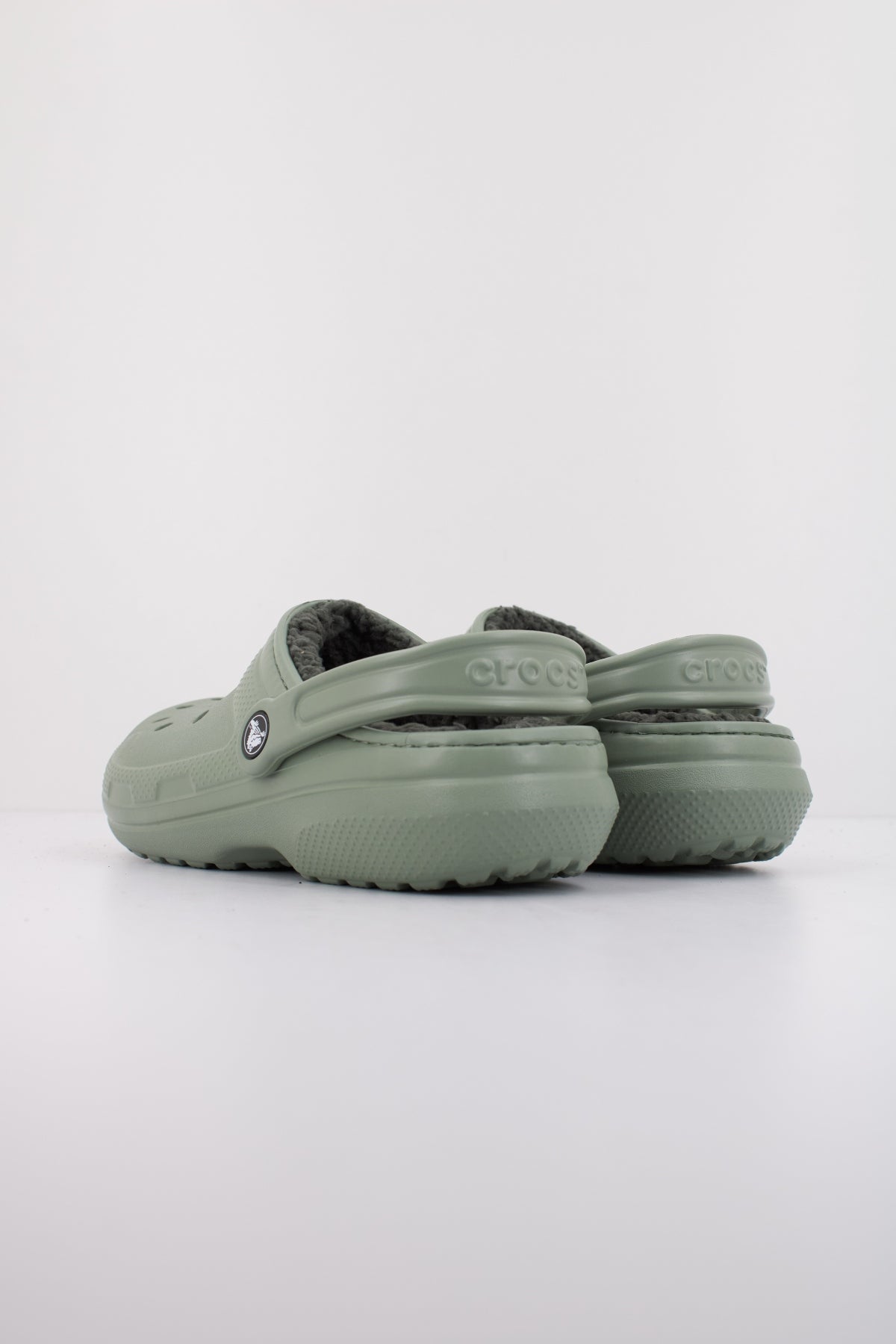 CROCS CLASSIC LINED CLOG en color VERDE (4)