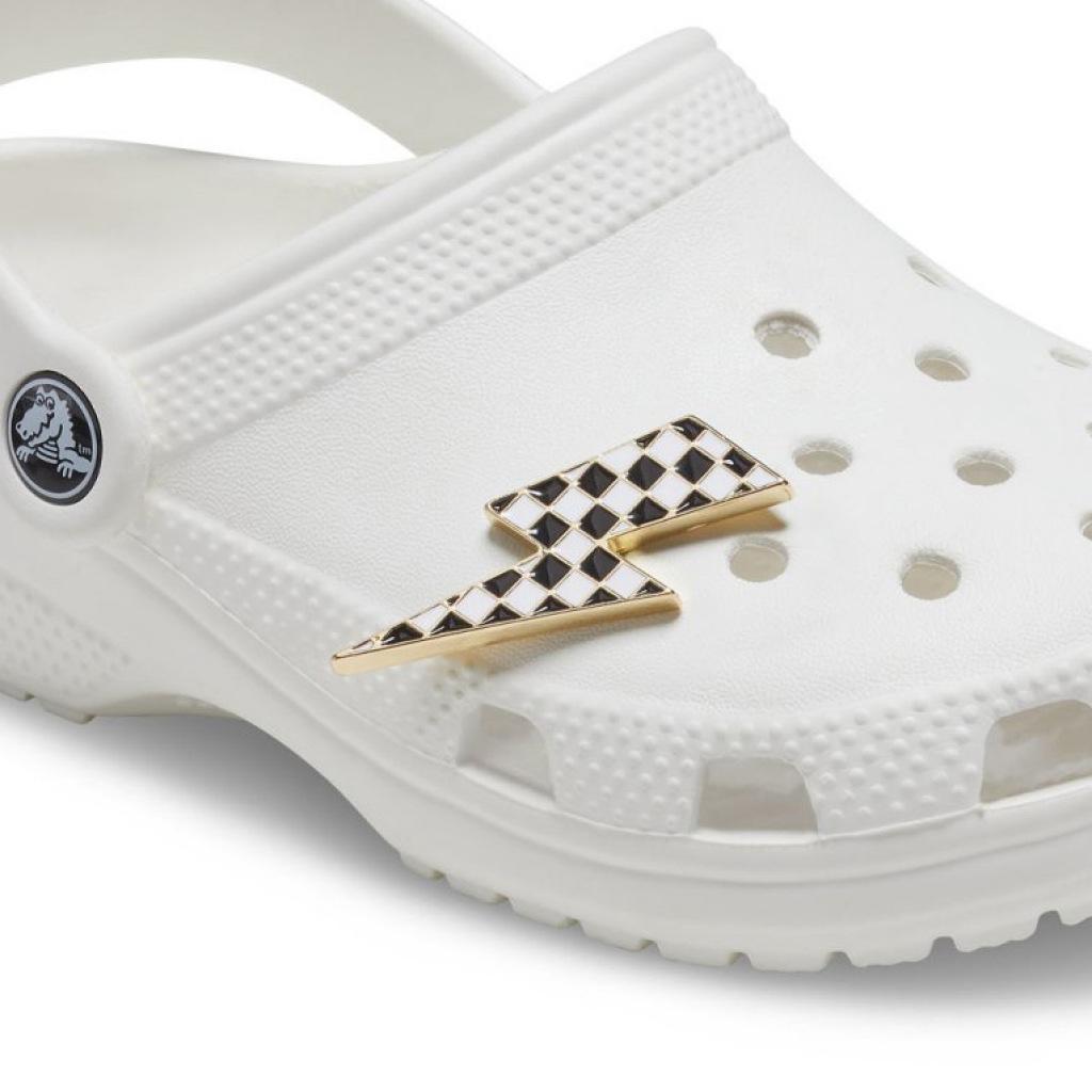 CROCS DADOS IMPRIMIR RAYO en color BLANCO (6)