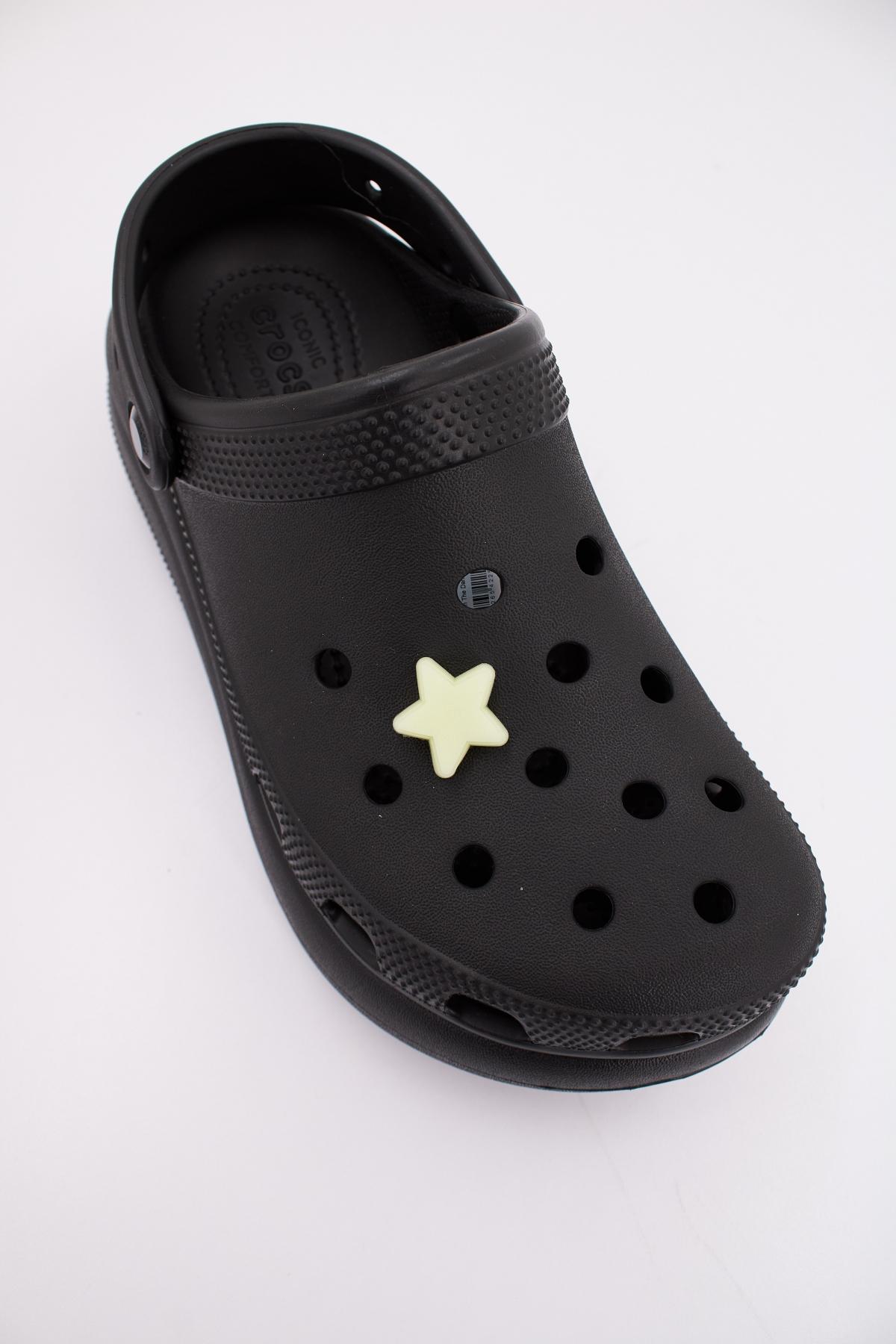 CROCS ESTRELLA QUE BRILLA EN LA OSCURIDAD en color AMARILLO (4)