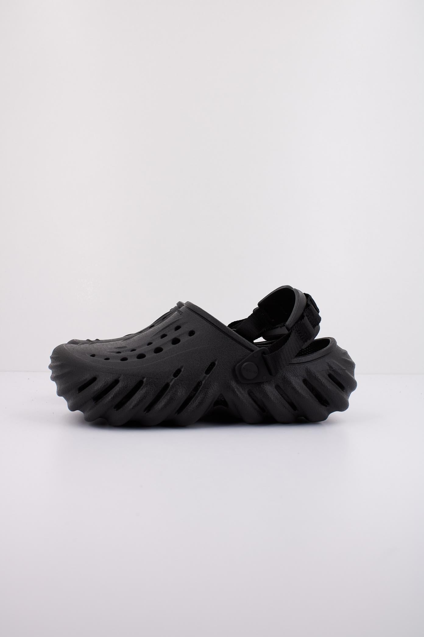 CROCS en color NEGRO (1)