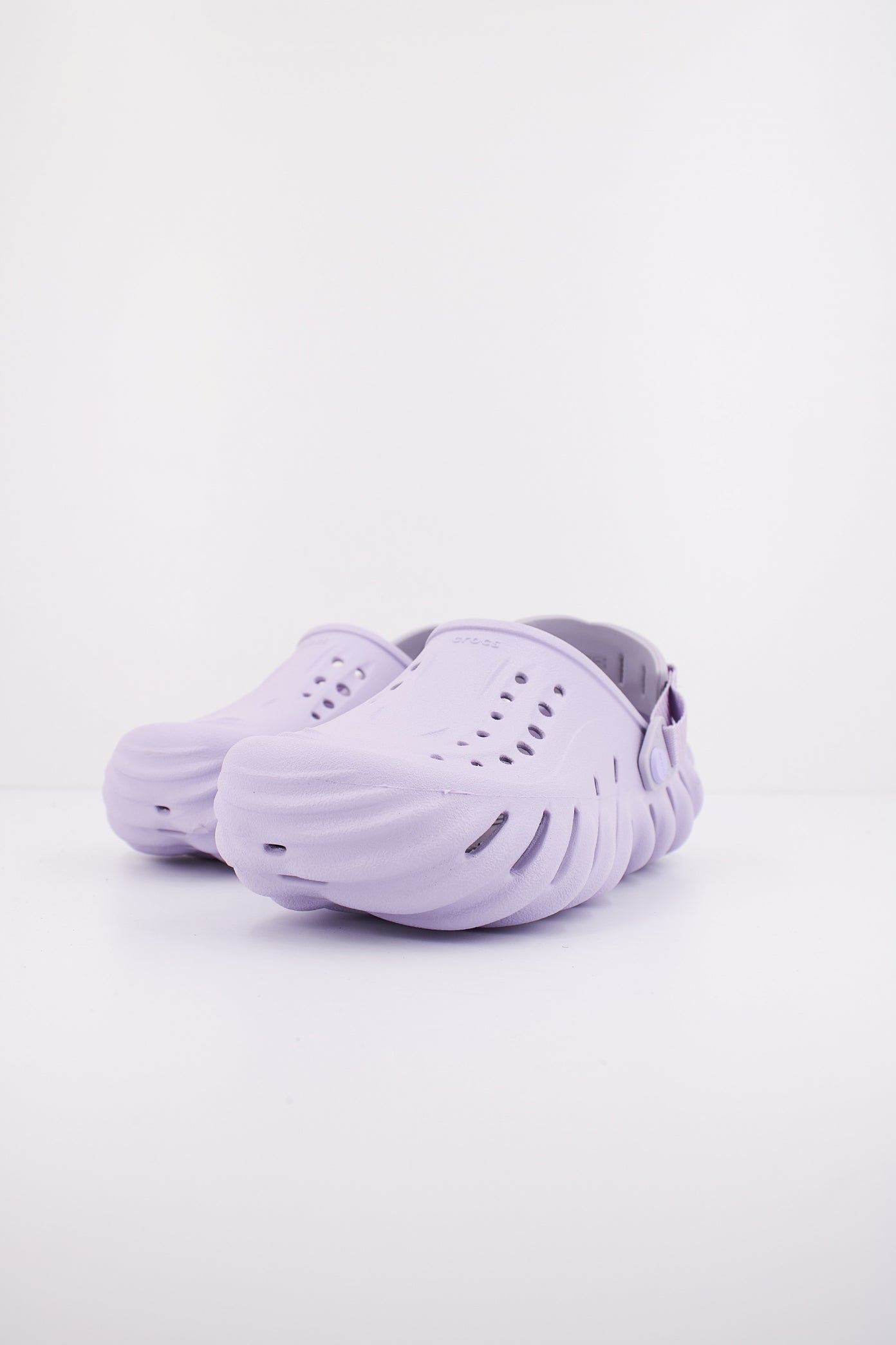 CROCS ECHO CLOG en color VIOLETA (2)