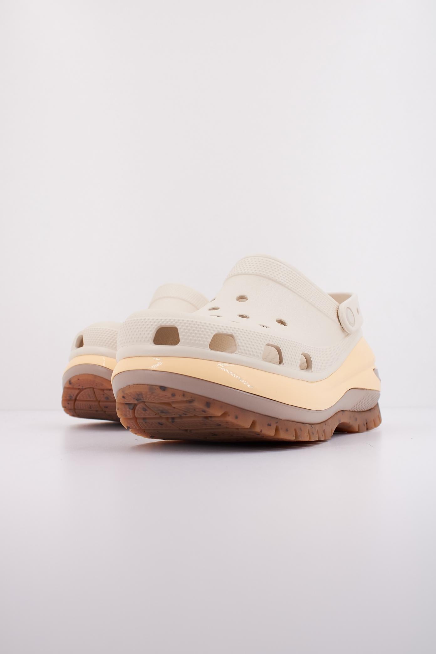 CROCS MEGA CRUSH U en color BEIS (2)