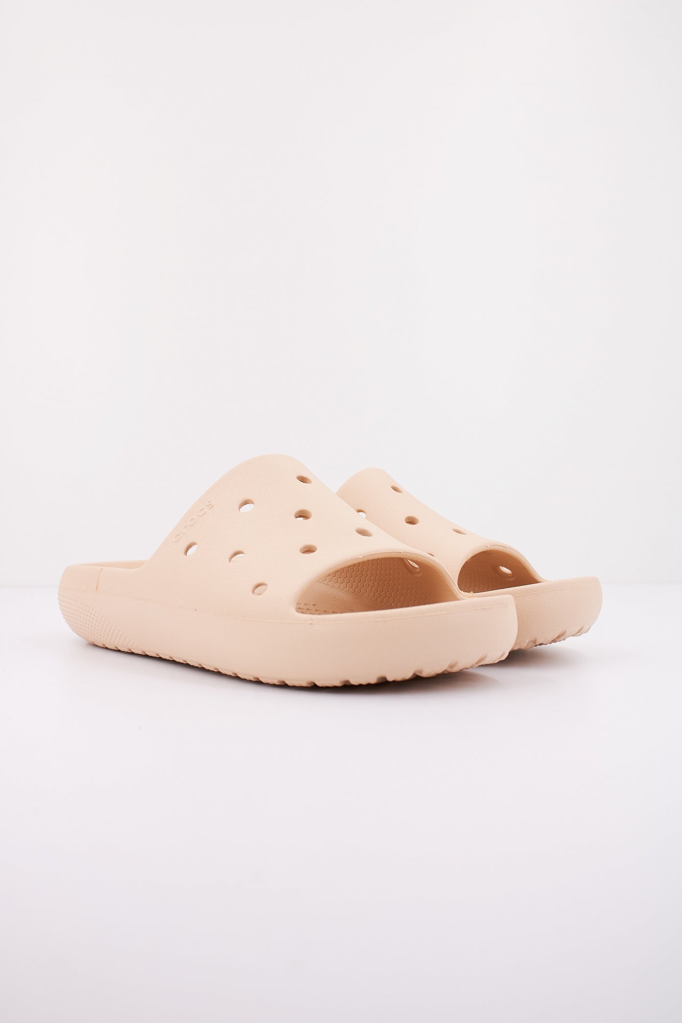 CROCS CLASSIC SLIDE V en color BEIS (2)