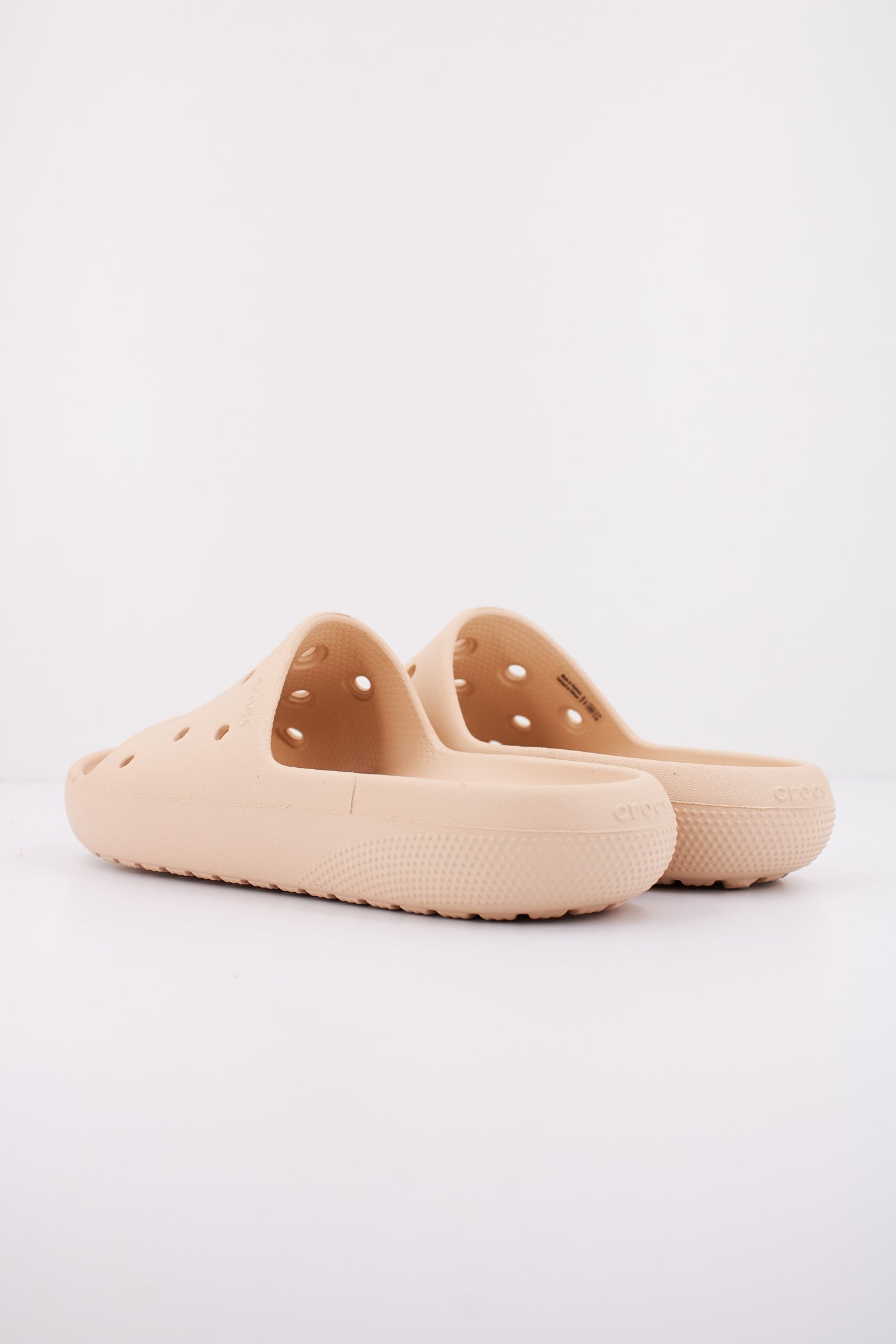 CROCS CLASSIC SLIDE V en color BEIS (3)