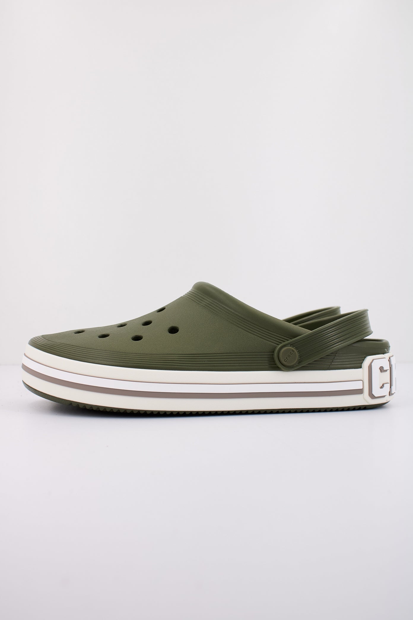 CROCS OFF COURT LOGO CLOG en color VERDE (1)