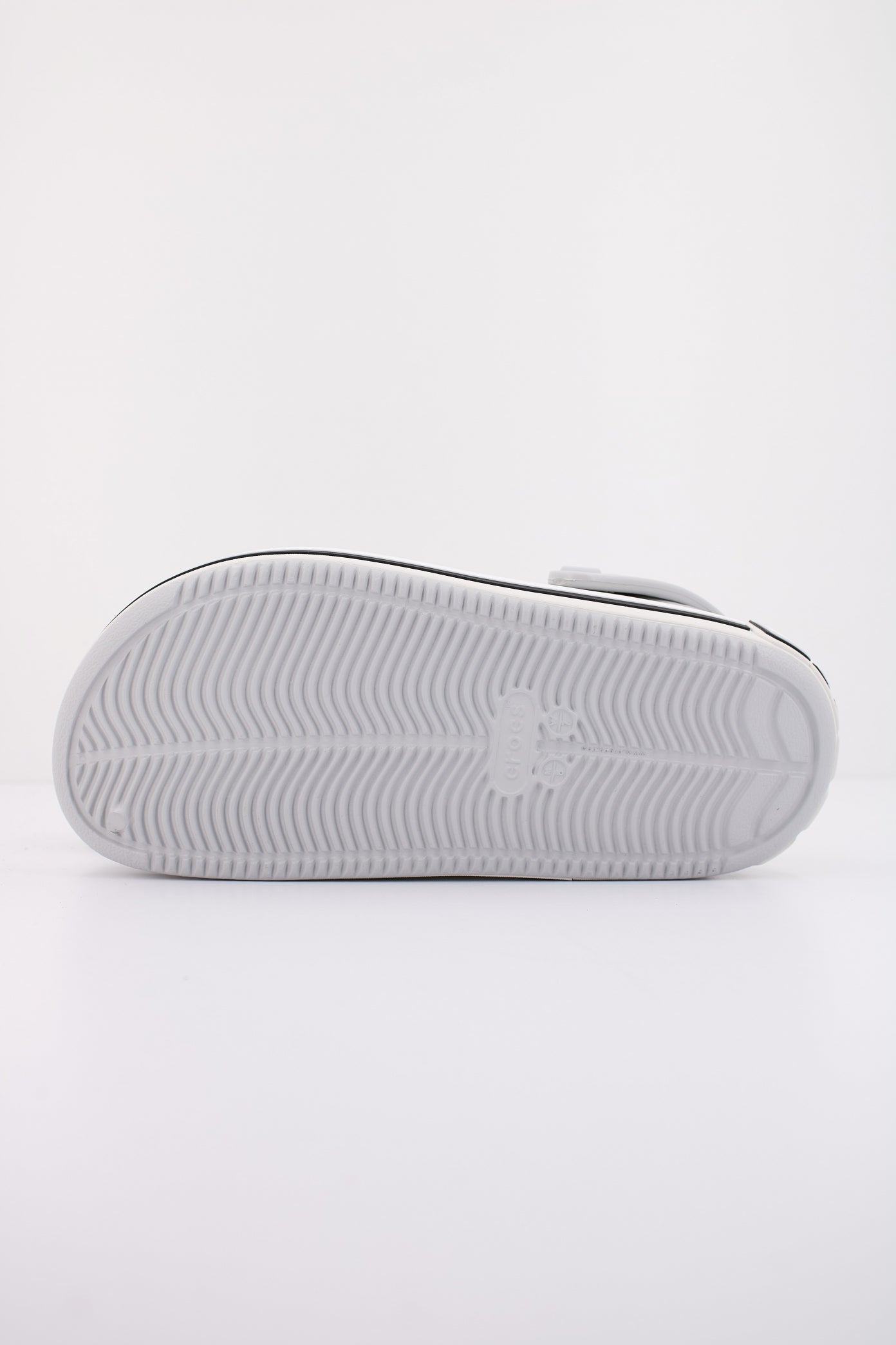 CROCS OFF COURT LOGO CLOG en color GRIS (4)