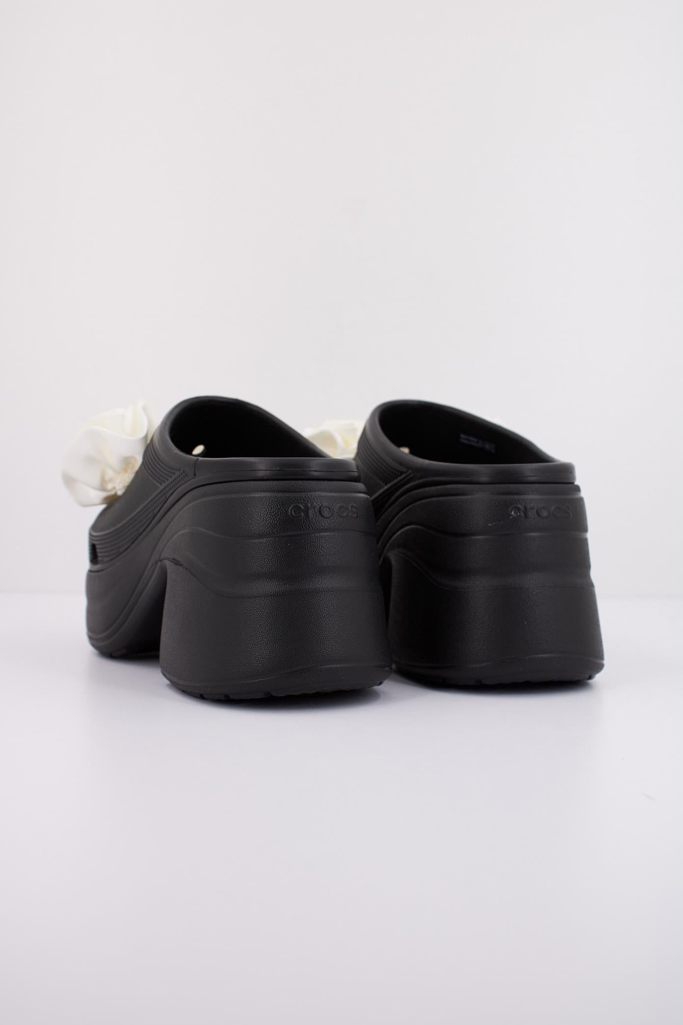 CROCS SIREN ROSETTE CLOG U en color NEGRO (4)