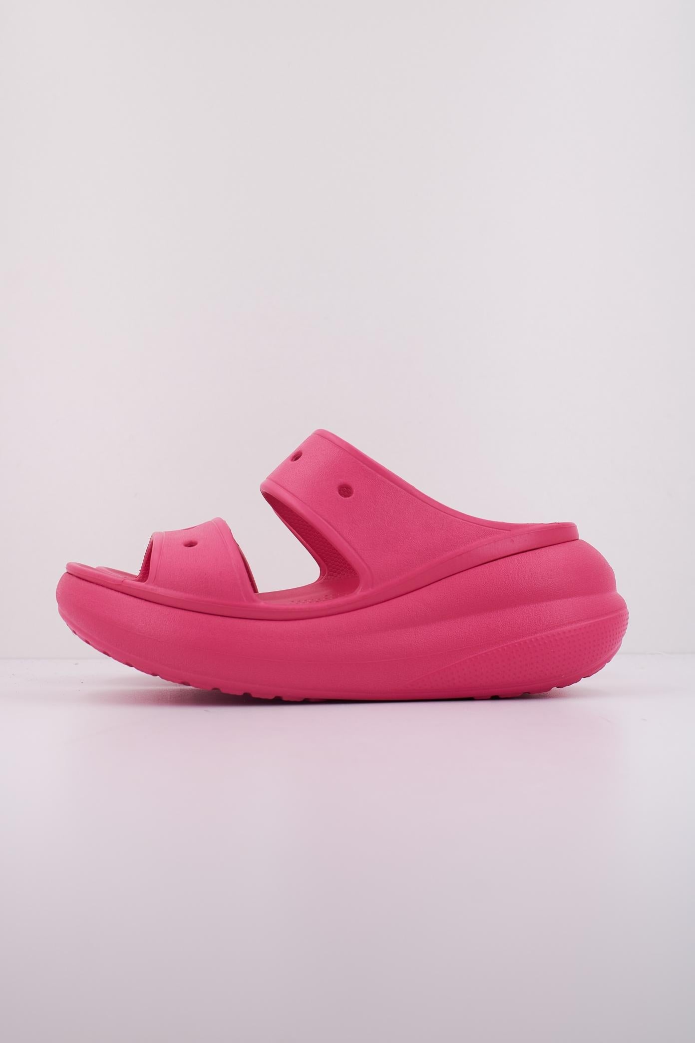 CROCS CRUSH SANDAL en color ROSA (1)
