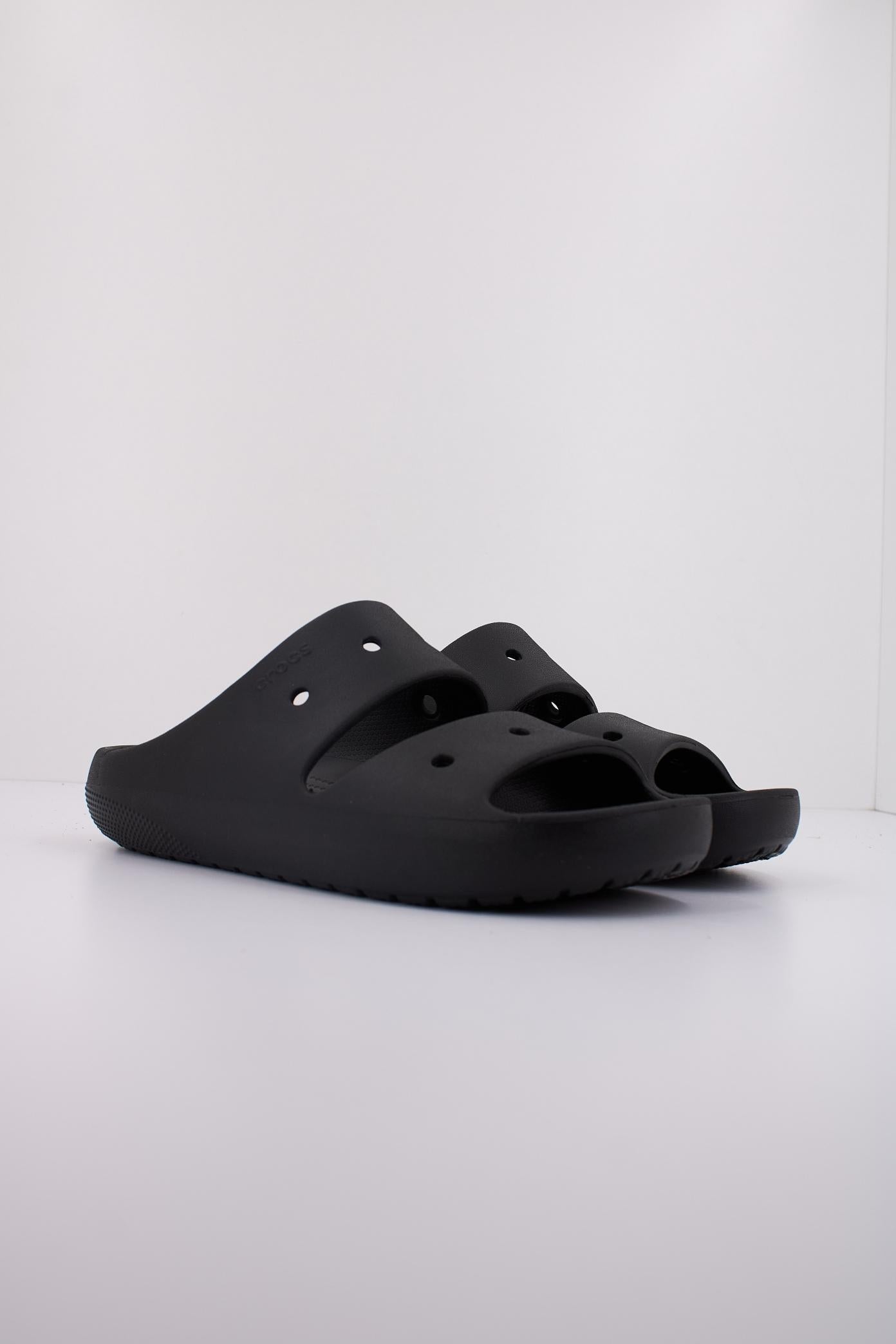 CROCS CLASSIC SANDAL V en color NEGRO (2)