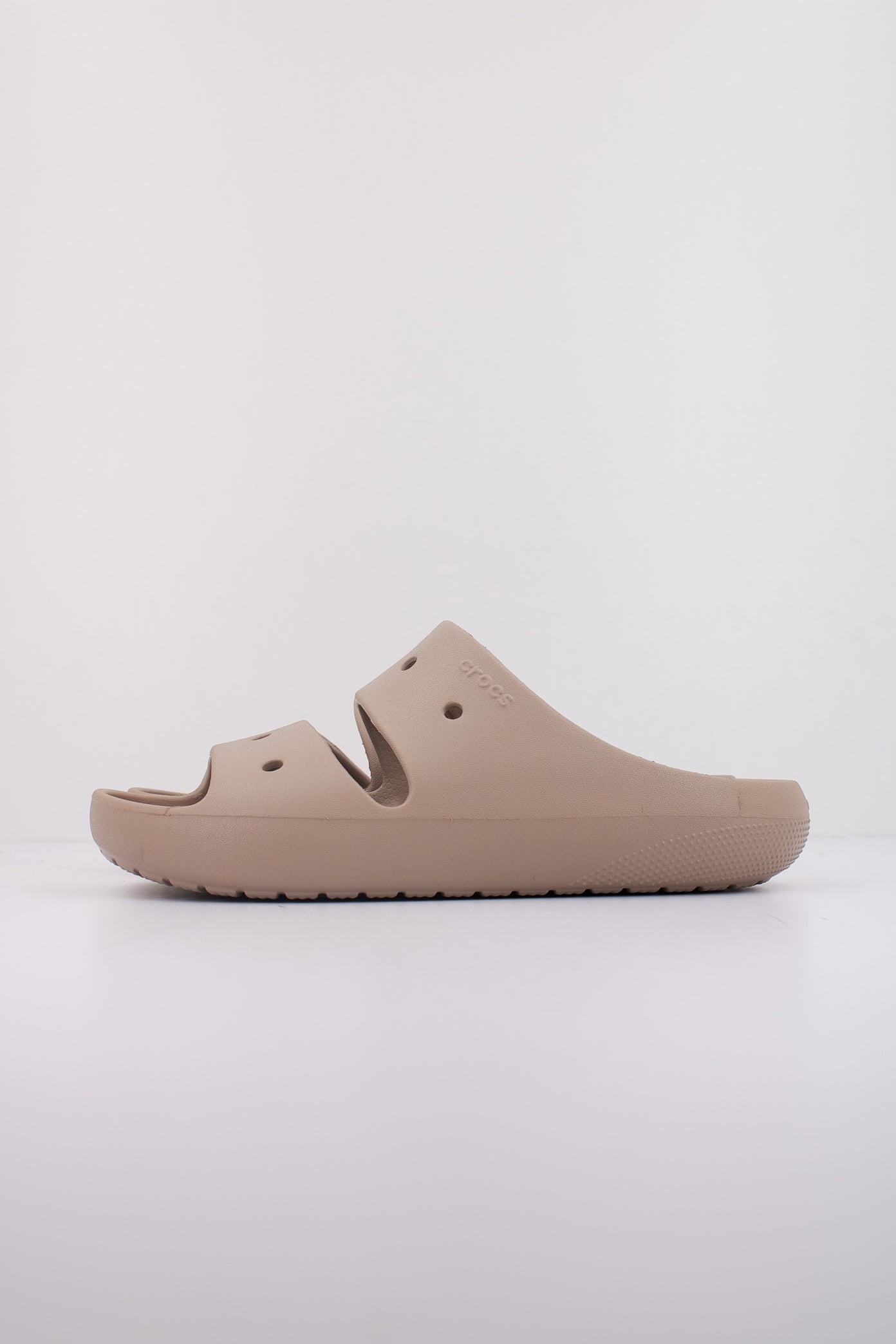 CROCS CLASSIC SANDAL V en color MARRON CLARO (1)