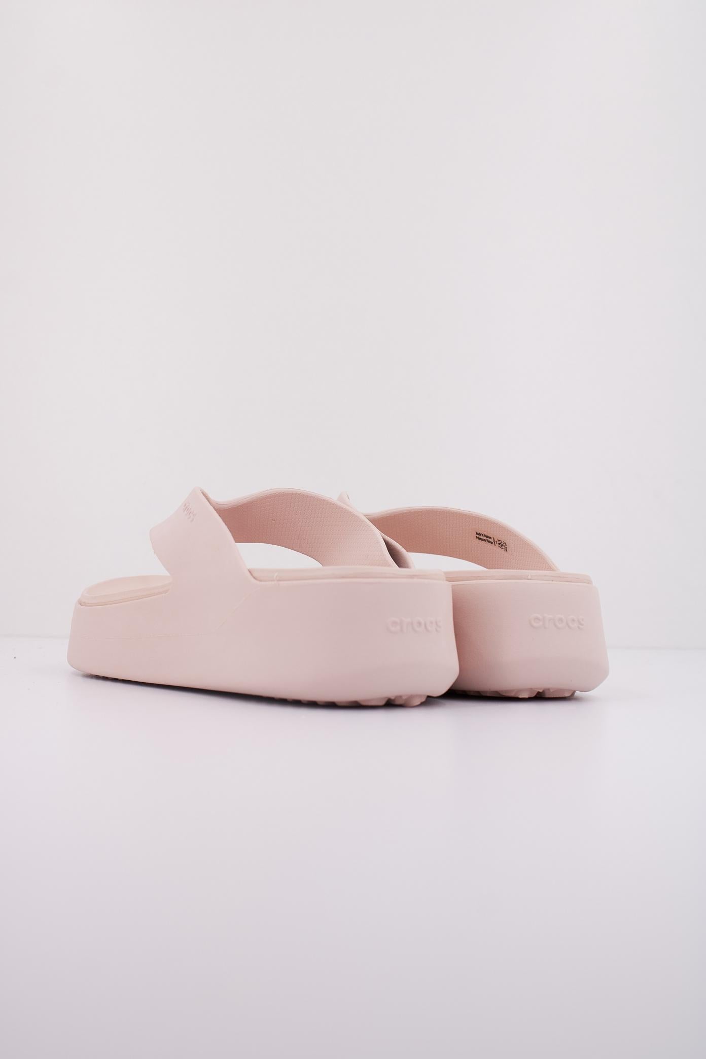 CROCS GETAWAY PLATFORM FLIP en color ROSA (4)