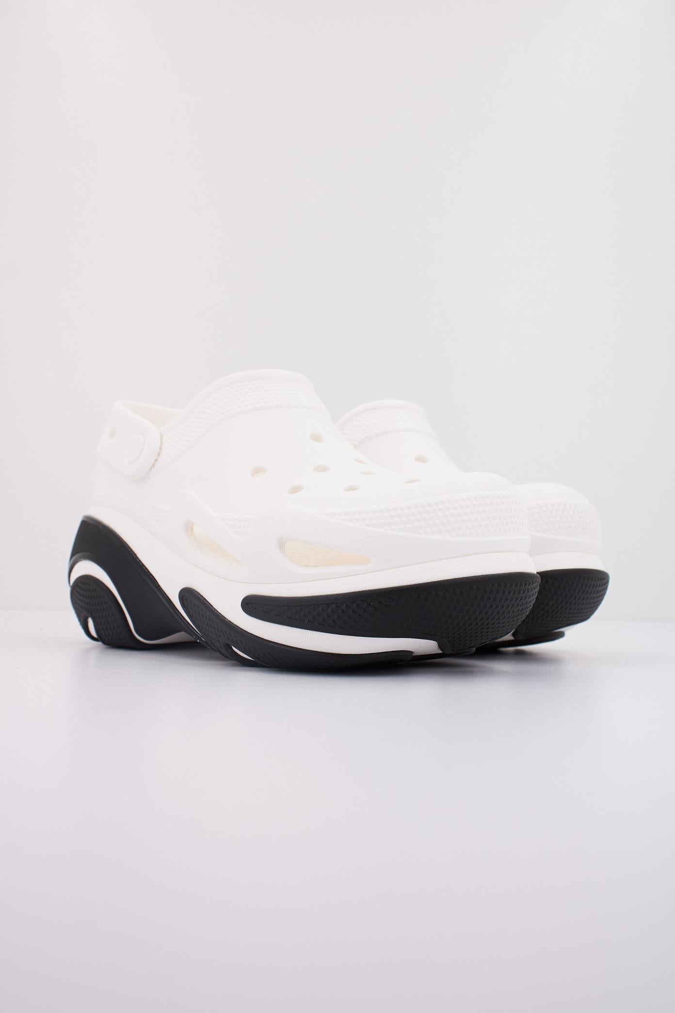 CROCS BUBBLE CRUSH CLOG U en color BLANCO (2)