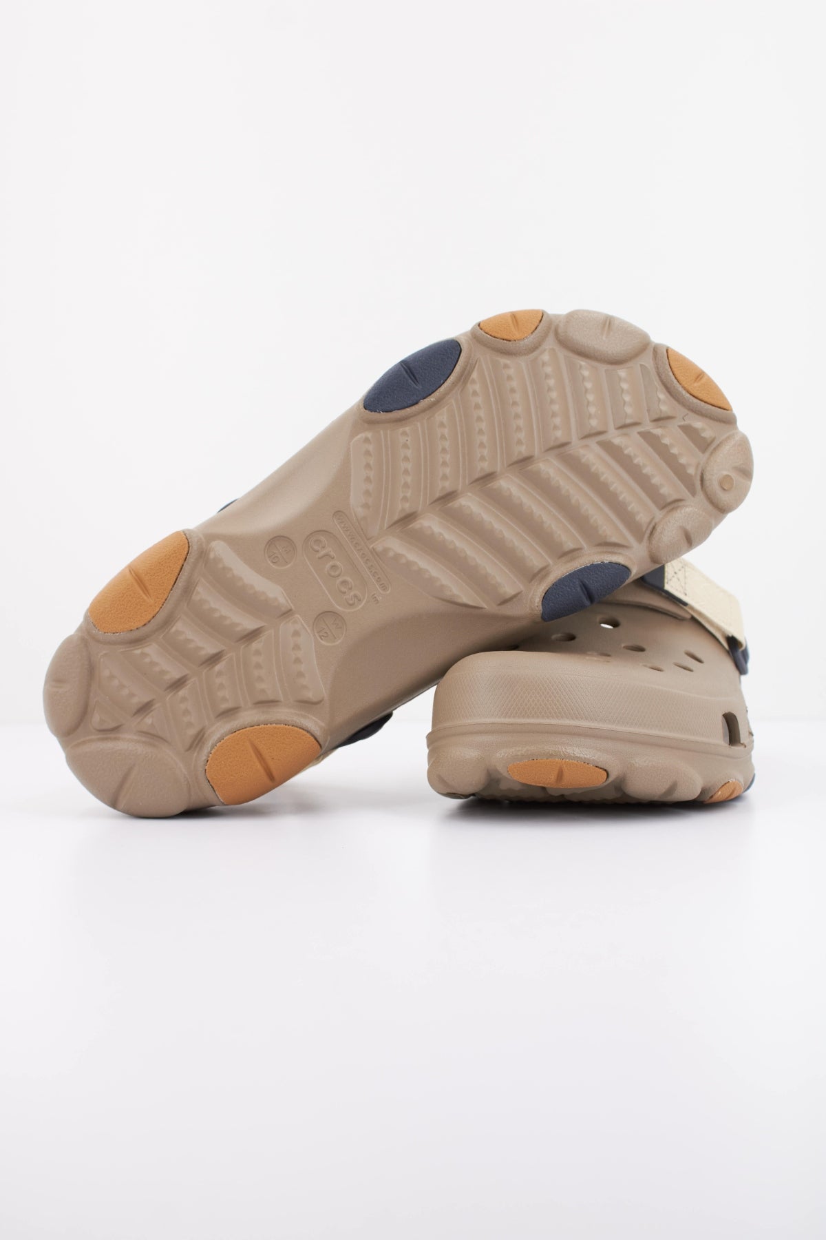 CROCS ALL-TERRAIN CLASSIC en color VERDE (5)