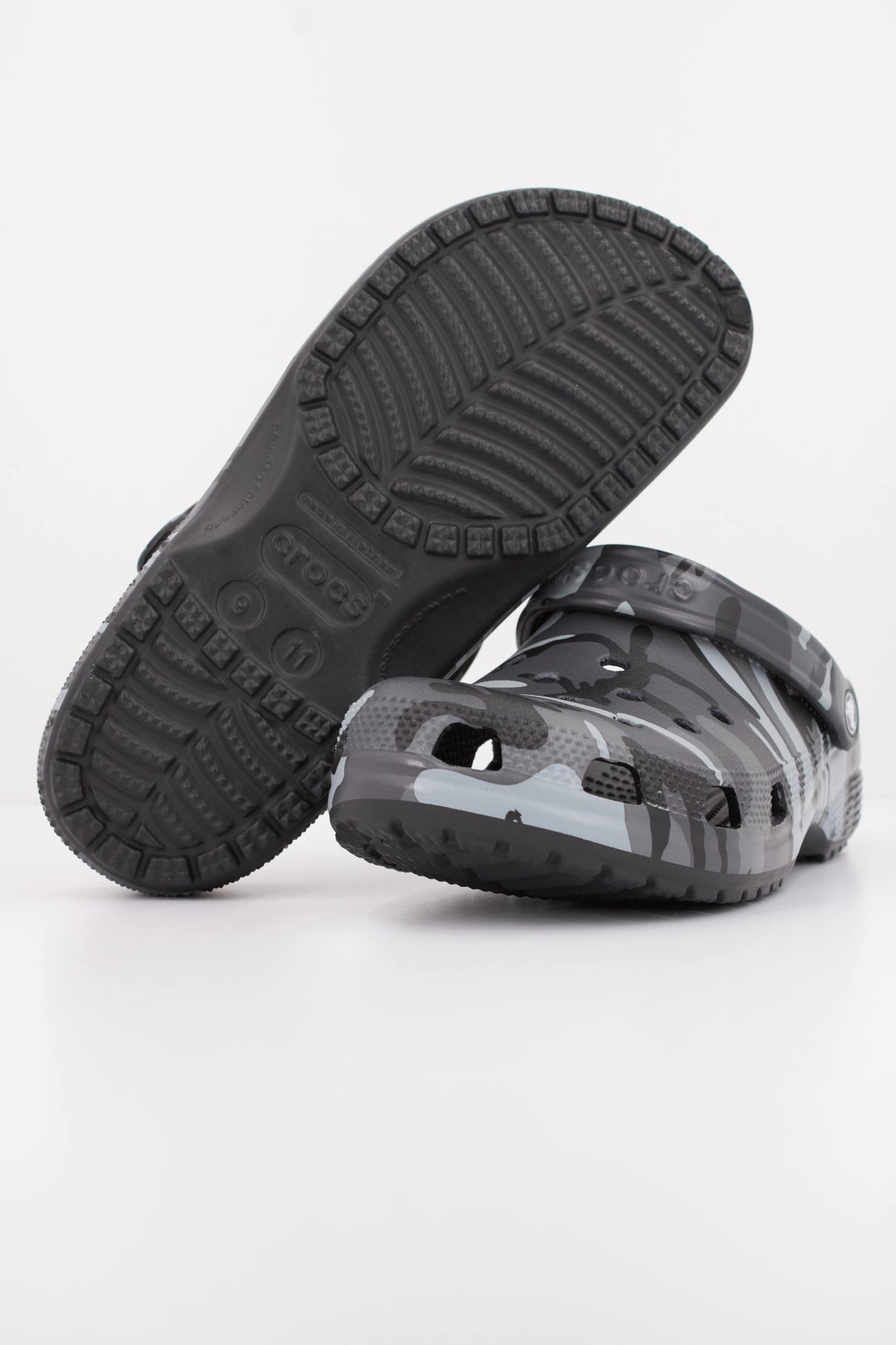CROCS CLASSIC CAMOUFLAGE U en color VERDE (5)