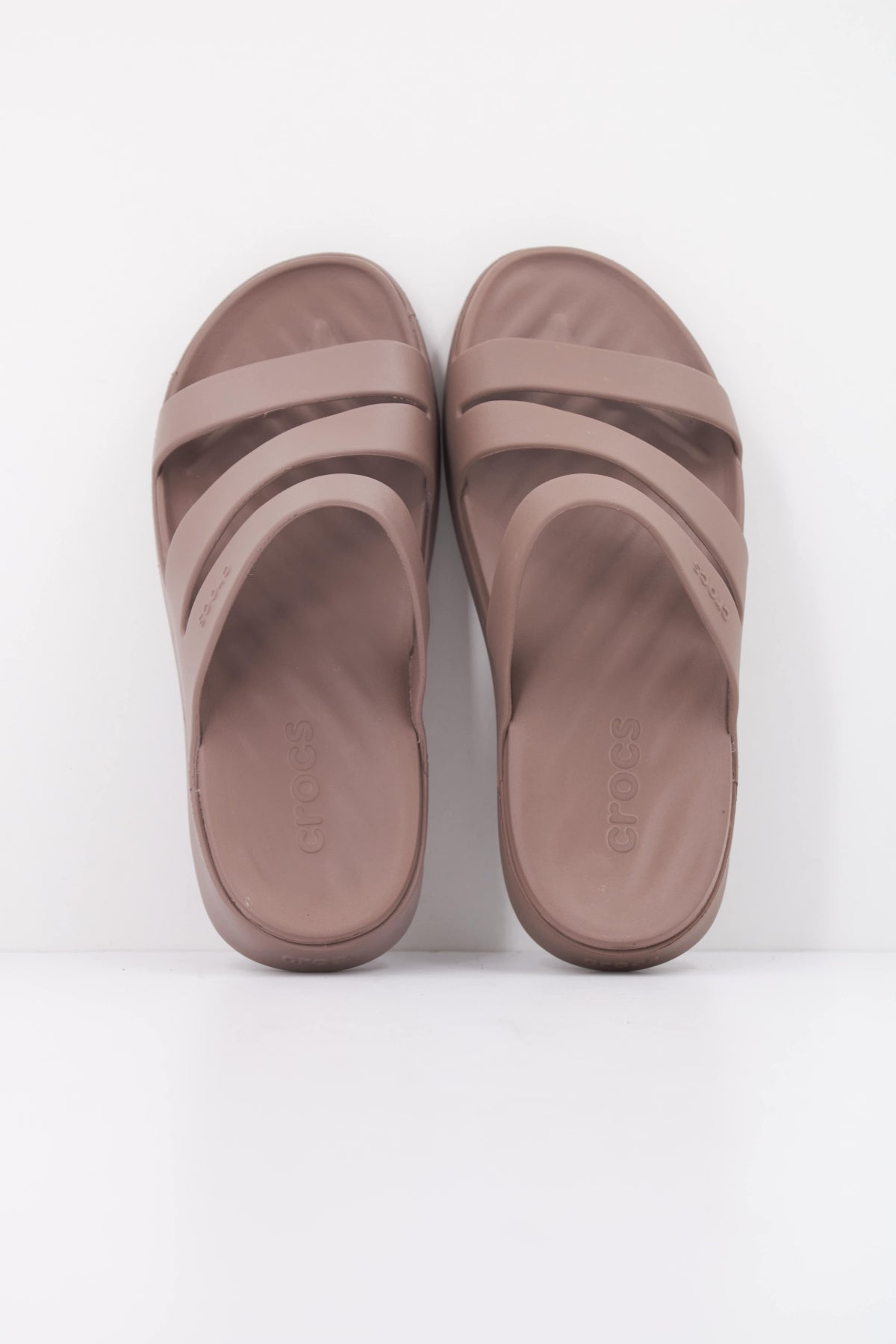 CROCS C en color MARRON (3)