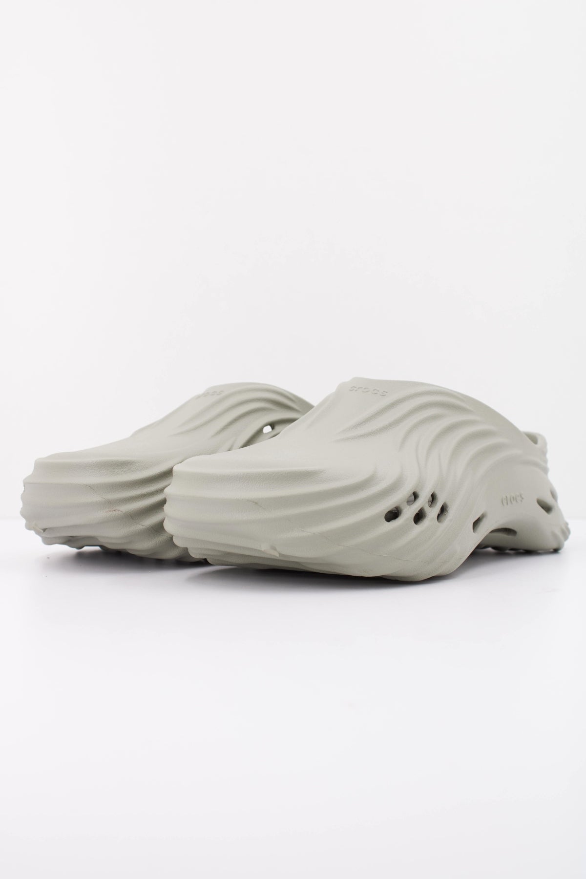 CROCS C en color GRIS (2)