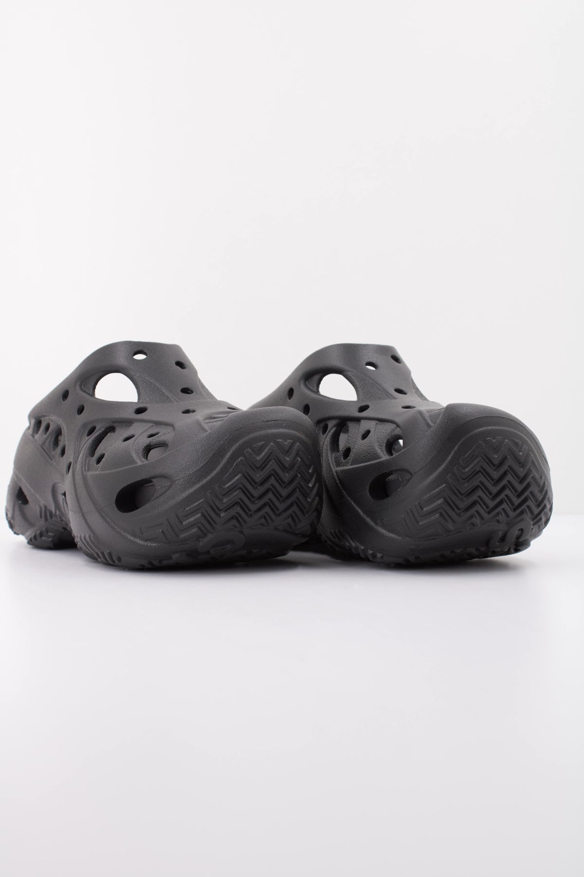 CROCS C en color NEGRO (2)