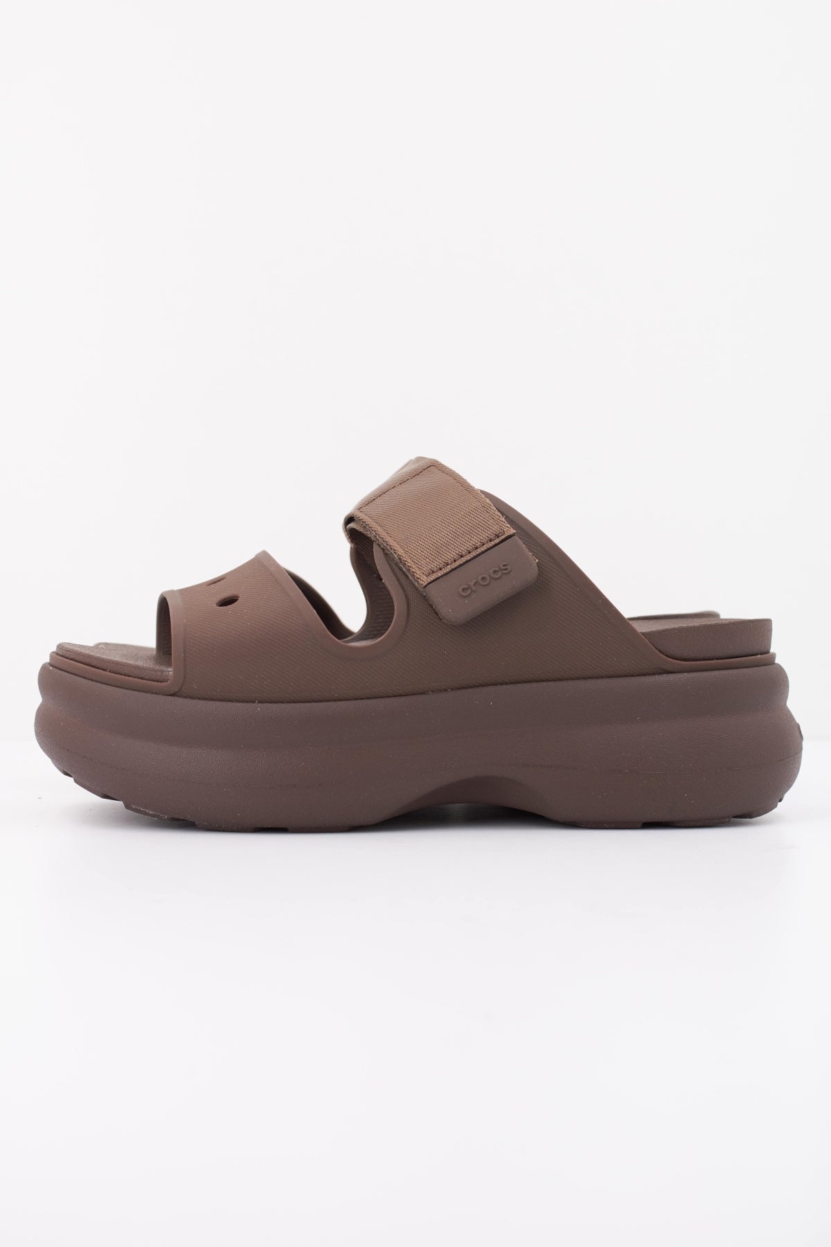 CROCS C en color MARRON (1)