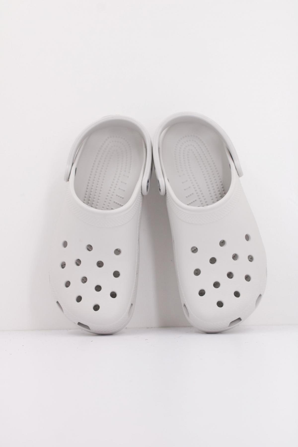 CROCS C CLASSIC U en color GRIS (3)