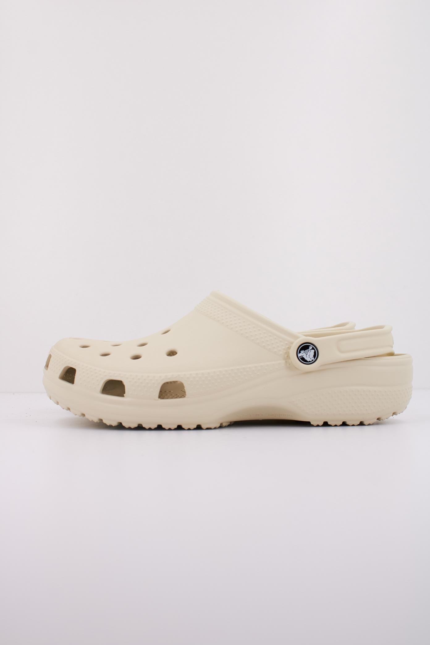 CROCS C CLASSIC U en color BEIS (1)