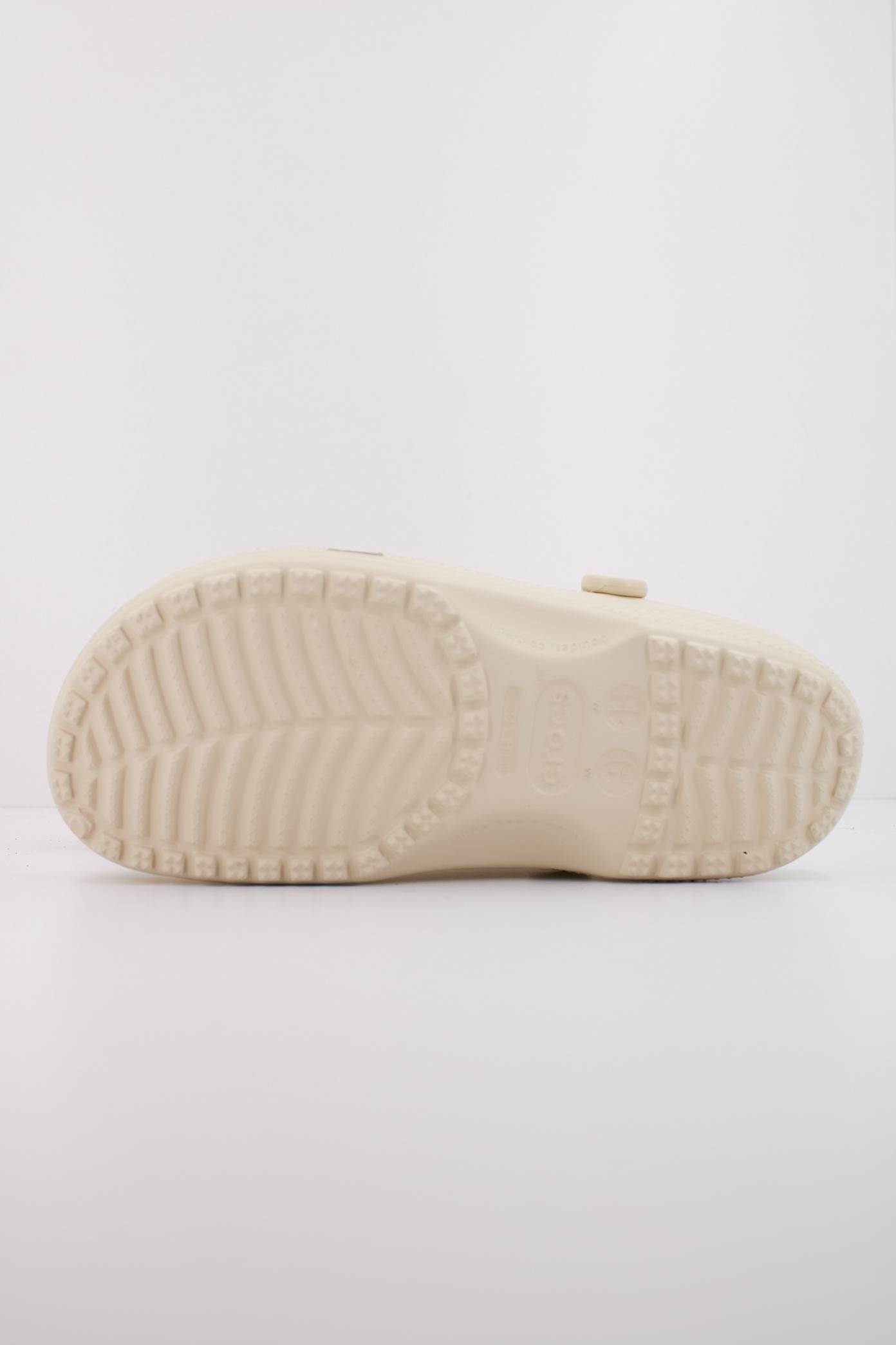 CROCS C CLASSIC U en color BEIS (5)