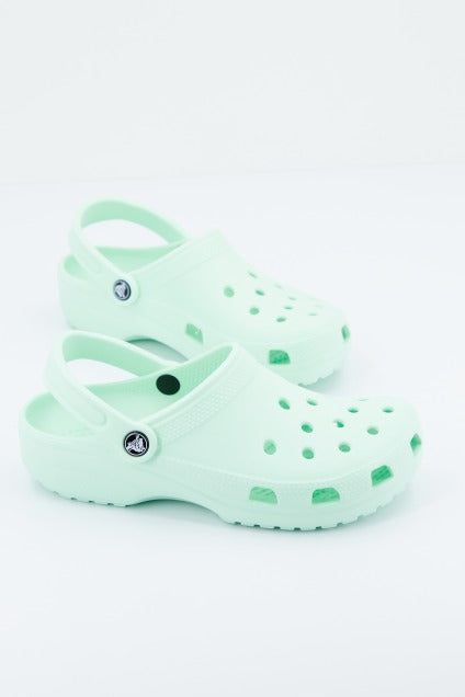 CROCS C CLASSIC U en color VERDE (1)