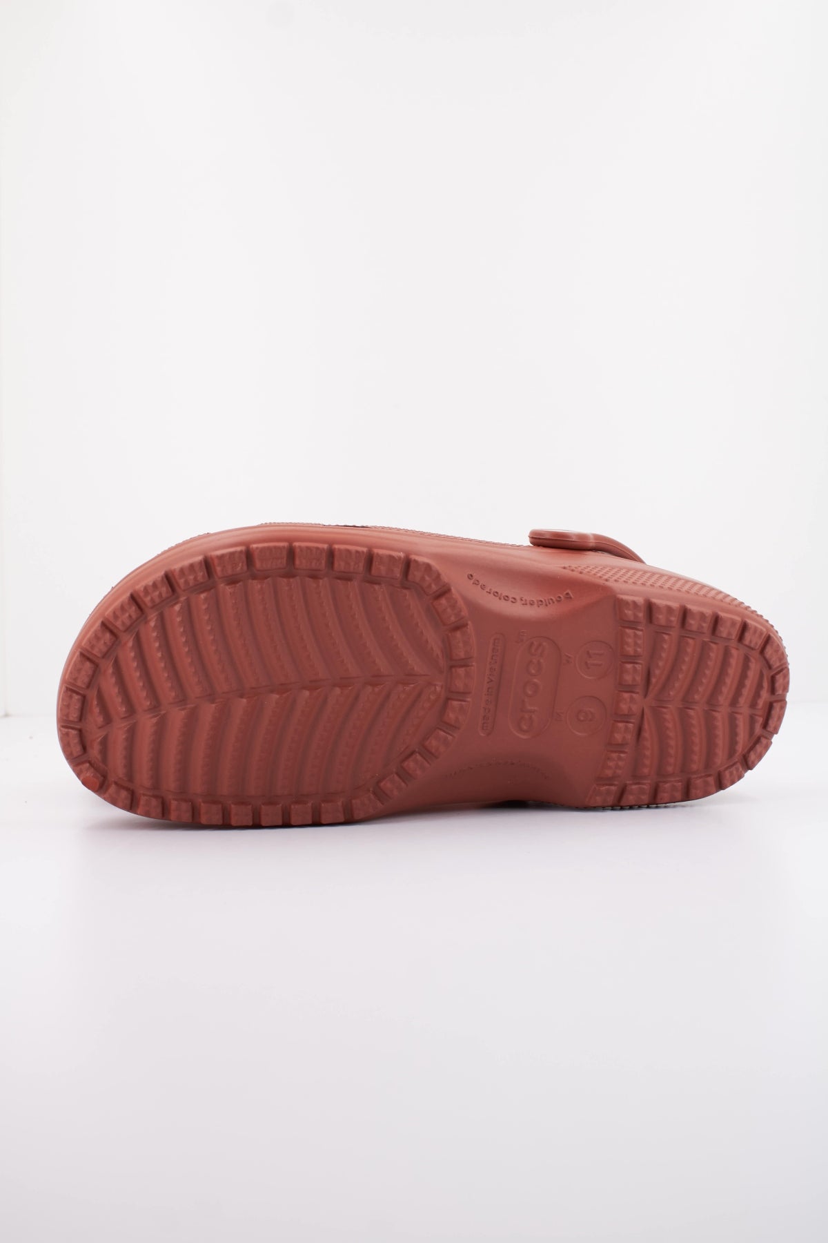 CROCS C CLASSIC U en color MARRON (5)