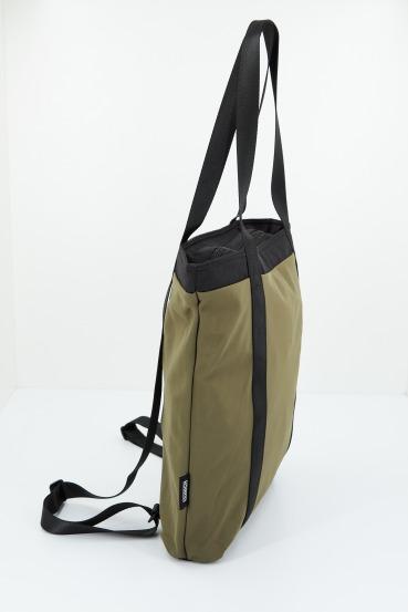 MUNICH M RECYCLED X TOTE BACKPACK en color VERDE (2)