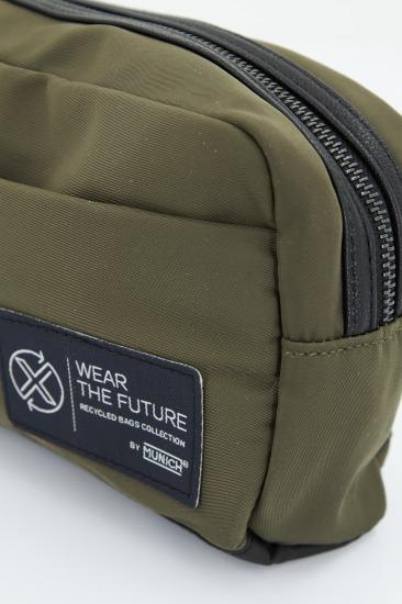 MUNICH M RECYCLED X WEAR TOILETRY en color VERDE (4)