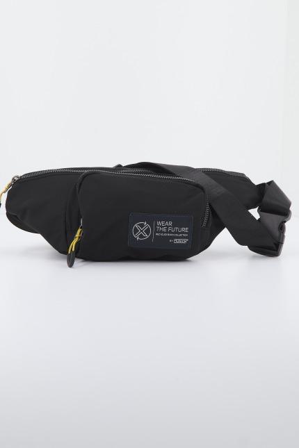 MUNICH M RECYCLED X WEAR FANNYPACK en color NEGRO (1)