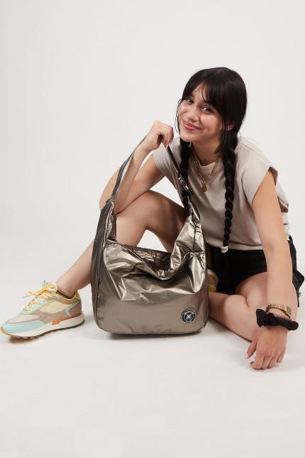 MUNICH M GLOSS HOBO en color BRONCE (5)