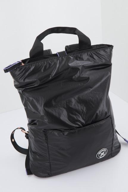 MUNICH M GLOSS BACKPACK en color NEGRO (3)