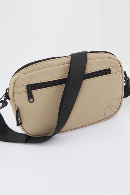 MUNICH M RECYCLED X CROSSBODY en color MARRON CLARO (3)
