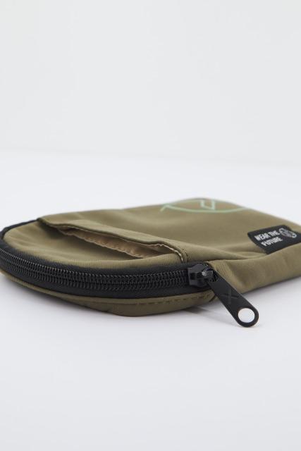 MUNICH RECYCLED X CROSSBODY SMALL en color VERDE (4)