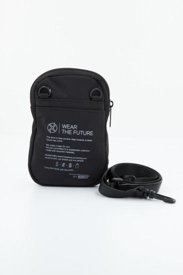 MUNICH M RECYCLED X CROSSBODY SMALL en color NEGRO (3)