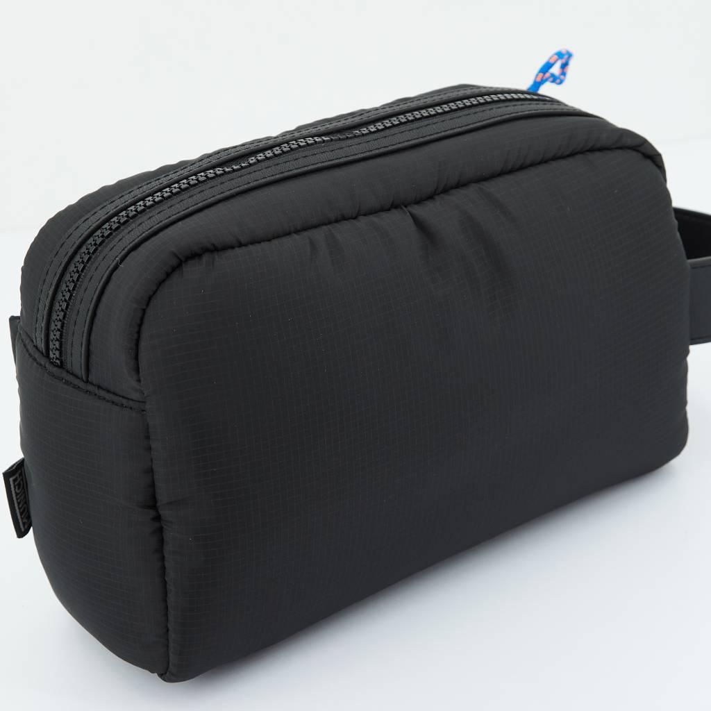 MUNICH WIND TOILETRY en color NEGRO (1)