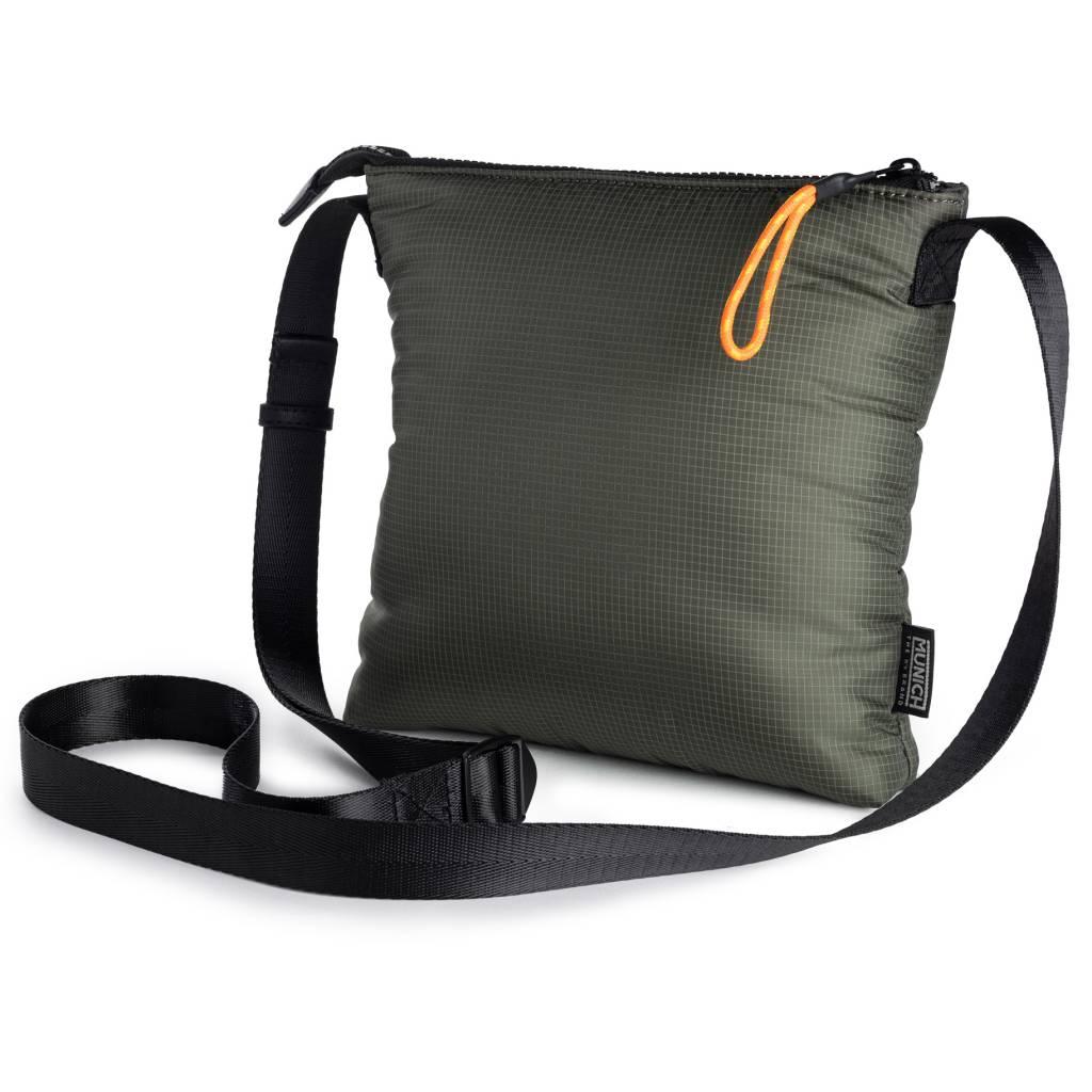 MUNICH WIND CROSBODY en color VERDE (5)
